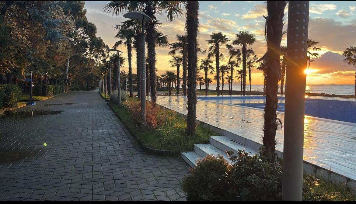 Cемейный Номер С Балконом На 4 Чел Dreamland Oasis Chakvi Exteriör bild