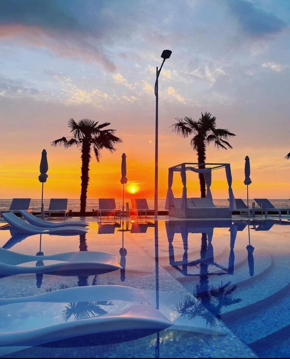 Cемейный Номер С Балконом На 4 Чел Dreamland Oasis Chakvi Exteriör bild