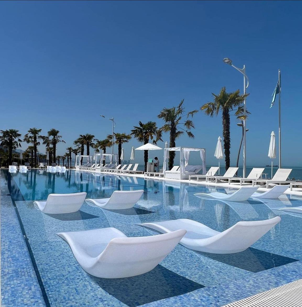 Cемейный Номер С Балконом На 4 Чел Dreamland Oasis Chakvi Exteriör bild